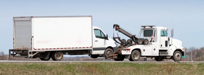 Semi Towing in Union City CA